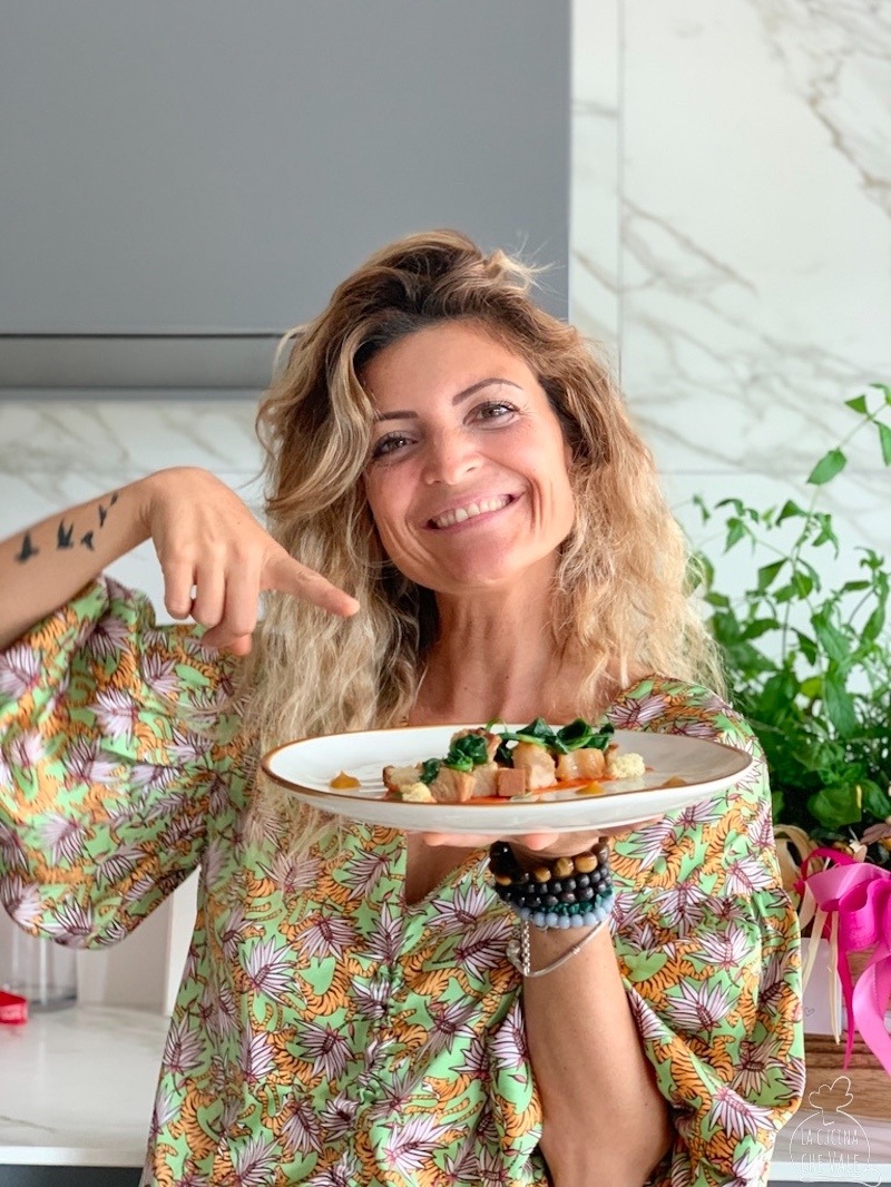L'arrosto di vitello è un classico della cucina italiana. Oggi ve lo presento con ingredienti insoliti in versione di riciclo del giorno dopo.